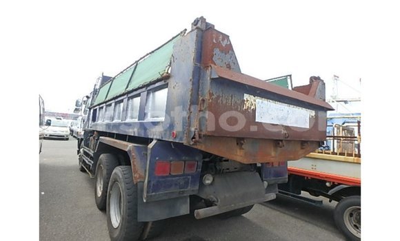 Buy Import Nissan Evalia Blue Truck in Import - Dubai in Maseru Buy Import Nissan Evalia Blue Truck in Import - Dubai in Maseru