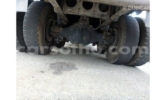 Buy Import Nissan Evalia Blue Truck in Import - Dubai in Maseru Buy Import Nissan Evalia Blue Truck in Import - Dubai in Maseru