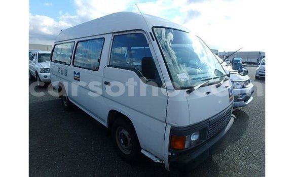 اشتري Imported Nissan Caravan White سيارة في Import - Dubai في Maseru اشتري Imported Nissan Caravan White سيارة في Import - Dubai في Maseru