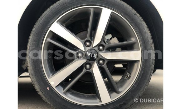 Sayi Imported Kia Cerato White Mota in Import - Dubai a Maseru Sayi Imported Kia Cerato White Mota in Import - Dubai a Maseru