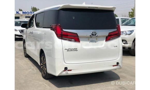 Sayi Imported Toyota Alphard White Mota in Import - Dubai a Maseru Sayi Imported Toyota Alphard White Mota in Import - Dubai a Maseru
