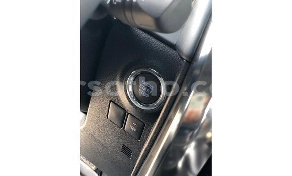 Sayi Imported Toyota Alphard White Mota in Import - Dubai a Maseru Sayi Imported Toyota Alphard White Mota in Import - Dubai a Maseru