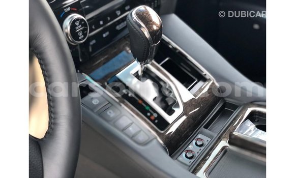 Sayi Imported Toyota Alphard White Mota in Import - Dubai a Maseru Sayi Imported Toyota Alphard White Mota in Import - Dubai a Maseru