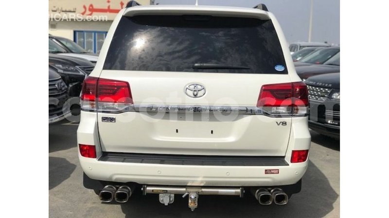 Big with watermark toyota land cruiser maseru import dubai 18891