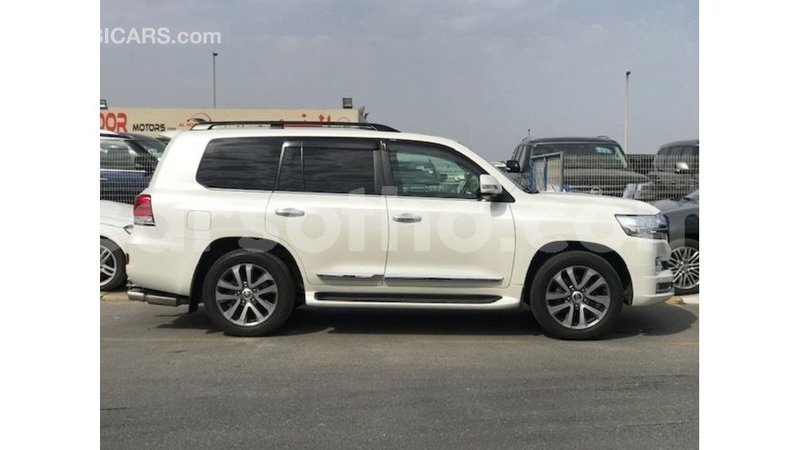 Big with watermark toyota land cruiser maseru import dubai 18891