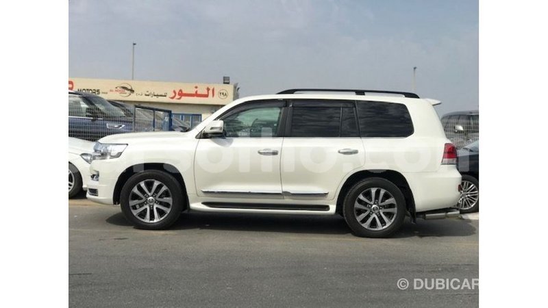 Big with watermark toyota land cruiser maseru import dubai 18891