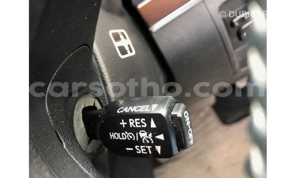 Acheter Import Voiture Toyota Land Cruiser Noir à Import - Dubai, Maseru Acheter Import Voiture Toyota Land Cruiser Noir à Import - Dubai, Maseru