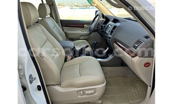 Sayi Imported Toyota Prado White Mota in Import - Dubai a Maseru Sayi Imported Toyota Prado White Mota in Import - Dubai a Maseru
