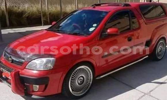 Sayi Na hannu Chevrolet Corsa Red Mota in Thaba–Tseka a Mafeteng