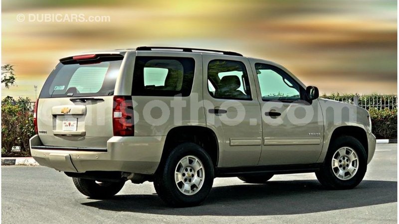 Big with watermark chevrolet tahoe maseru import dubai 18897