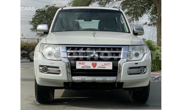 Buy Import Mitsubishi Pajero White Car in Import - Dubai in Maseru Buy Import Mitsubishi Pajero White Car in Import - Dubai in Maseru