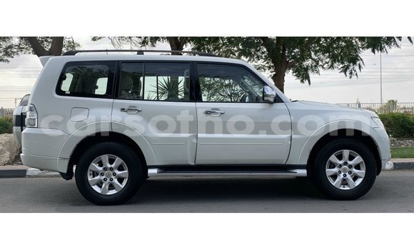 Buy Import Mitsubishi Pajero White Car in Import - Dubai in Maseru Buy Import Mitsubishi Pajero White Car in Import - Dubai in Maseru