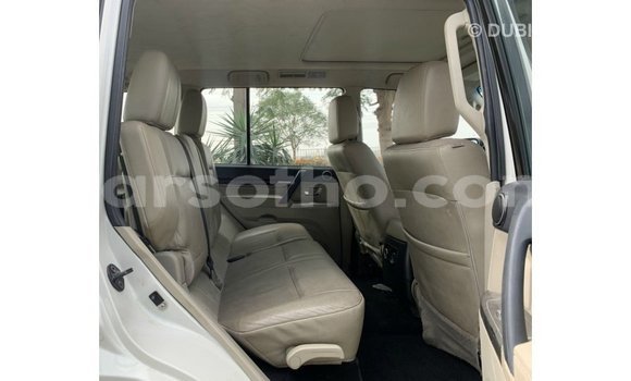 Buy Import Mitsubishi Pajero White Car in Import - Dubai in Maseru Buy Import Mitsubishi Pajero White Car in Import - Dubai in Maseru