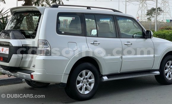 Buy Import Mitsubishi Pajero White Car in Import - Dubai in Maseru Buy Import Mitsubishi Pajero White Car in Import - Dubai in Maseru