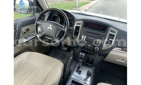 Buy Import Mitsubishi Pajero White Car in Import - Dubai in Maseru Buy Import Mitsubishi Pajero White Car in Import - Dubai in Maseru