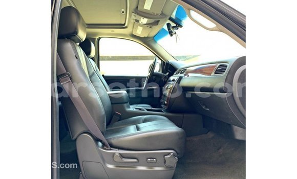 Sayi Imported Chevrolet Suburban Black Mota in Import - Dubai a Maseru Sayi Imported Chevrolet Suburban Black Mota in Import - Dubai a Maseru