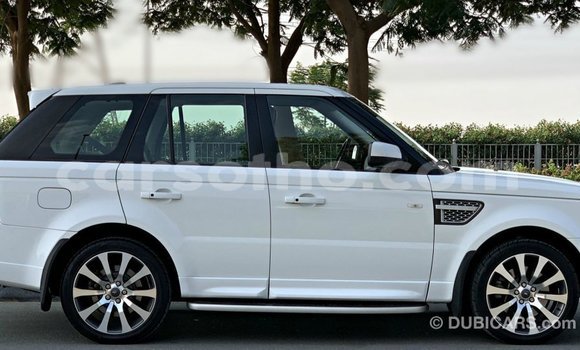 Sayi Imported Land Rover Range Rover White Mota in Import - Dubai a Maseru Sayi Imported Land Rover Range Rover White Mota in Import - Dubai a Maseru
