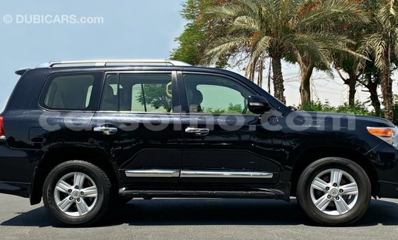 Buy Import Toyota Land Cruiser Black Car in Import - Dubai in Maseru Buy Import Toyota Land Cruiser Black Car in Import - Dubai in Maseru