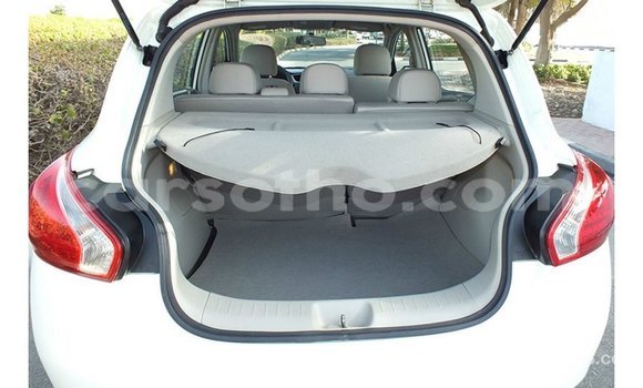Buy Import Nissan Tiida White Car in Import - Dubai in Maseru Buy Import Nissan Tiida White Car in Import - Dubai in Maseru