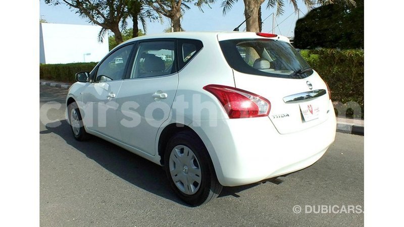 Big with watermark nissan tiida maseru import dubai 18918