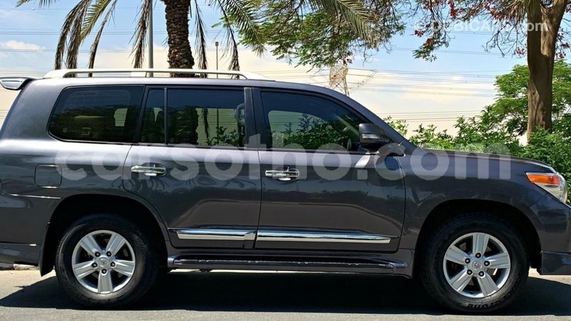 Big with watermark toyota land cruiser maseru import dubai 18919