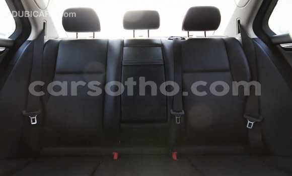 Acheter Import Voiture Mercedes-Benz 200 Blanc à Import - Dubai, Maseru Acheter Import Voiture Mercedes-Benz 200 Blanc à Import - Dubai, Maseru