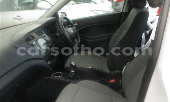 Sayi Na hannu Hyundai i20 White Mota in Butha–Buthe a Thaba-Tseka Sayi Na hannu Hyundai i20 White Mota in Butha–Buthe a Thaba-Tseka