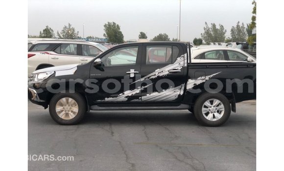 Sayi Imported Toyota Hilux Black Mota in Import - Dubai a Maseru Sayi Imported Toyota Hilux Black Mota in Import - Dubai a Maseru
