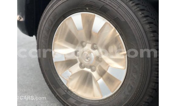 Sayi Imported Toyota Hilux Black Mota in Import - Dubai a Maseru Sayi Imported Toyota Hilux Black Mota in Import - Dubai a Maseru