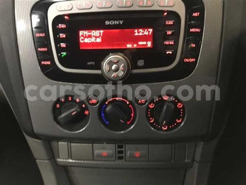 Big with watermark 2008 ford focus 1