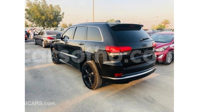 Big with watermark jeep grand cherokee maseru import dubai 18938