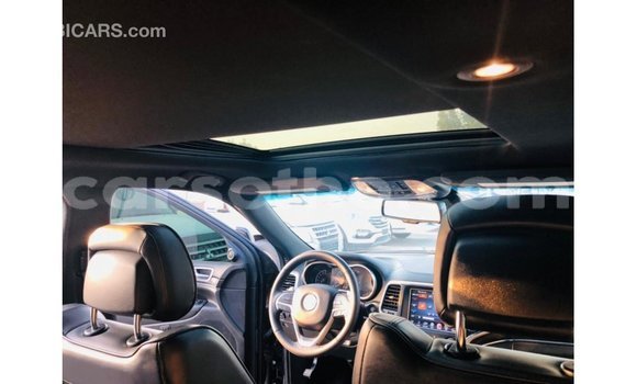 Sayi Imported Jeep Grand Cherokee Black Mota in Import - Dubai a Maseru Sayi Imported Jeep Grand Cherokee Black Mota in Import - Dubai a Maseru