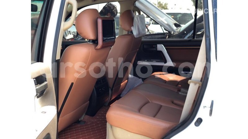 Big with watermark toyota land cruiser maseru import dubai 18944