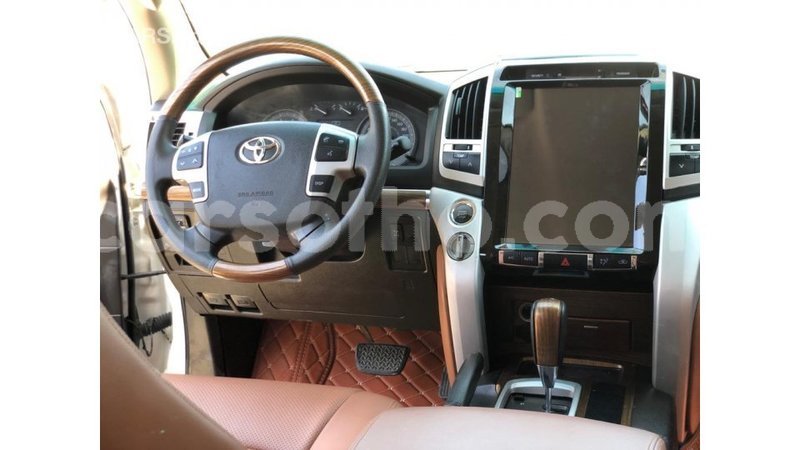 Big with watermark toyota land cruiser maseru import dubai 18944