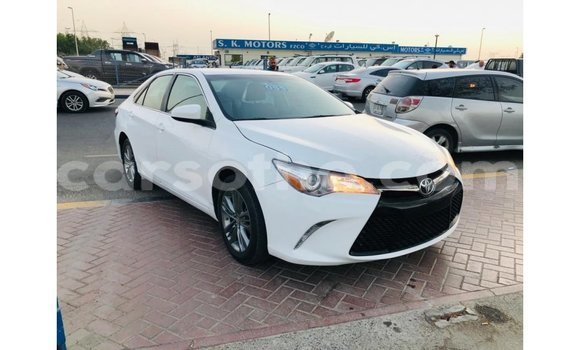 Sayi Imported Toyota Camry White Mota in Import - Dubai a Maseru Sayi Imported Toyota Camry White Mota in Import - Dubai a Maseru