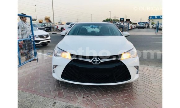 Sayi Imported Toyota Camry White Mota in Import - Dubai a Maseru Sayi Imported Toyota Camry White Mota in Import - Dubai a Maseru