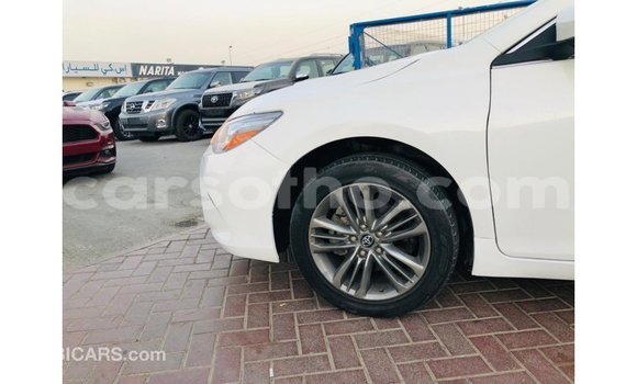 Sayi Imported Toyota Camry White Mota in Import - Dubai a Maseru Sayi Imported Toyota Camry White Mota in Import - Dubai a Maseru