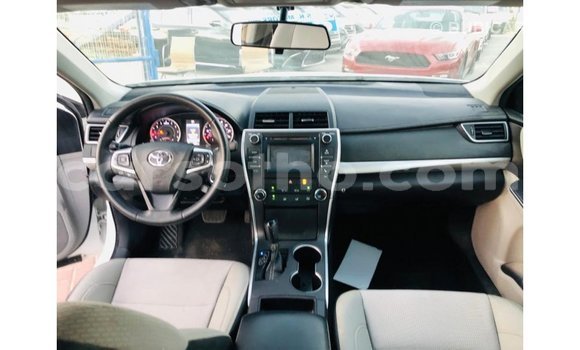 Sayi Imported Toyota Camry White Mota in Import - Dubai a Maseru Sayi Imported Toyota Camry White Mota in Import - Dubai a Maseru