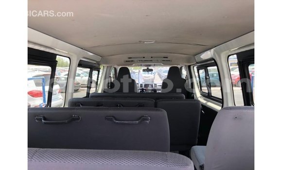 Buy Import Toyota Hiace White Car in Import - Dubai in Maseru Buy Import Toyota Hiace White Car in Import - Dubai in Maseru
