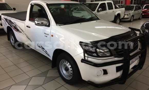 اشتري مستعمل Toyota Hilux White سيارة في Maseru في Maseru اشتري مستعمل Toyota Hilux White سيارة في Maseru في Maseru