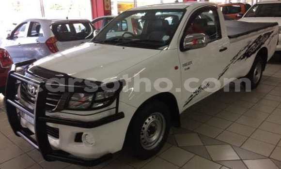 اشتري مستعمل Toyota Hilux White سيارة في Maseru في Maseru اشتري مستعمل Toyota Hilux White سيارة في Maseru في Maseru