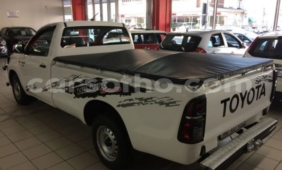 اشتري مستعمل Toyota Hilux White سيارة في Maseru في Maseru اشتري مستعمل Toyota Hilux White سيارة في Maseru في Maseru