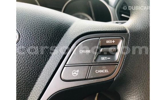 Sayi Imported Hyundai Santa Fe Black Mota in Import - Dubai a Maseru Sayi Imported Hyundai Santa Fe Black Mota in Import - Dubai a Maseru