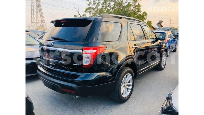 Big with watermark ford explorer maseru import dubai 18954