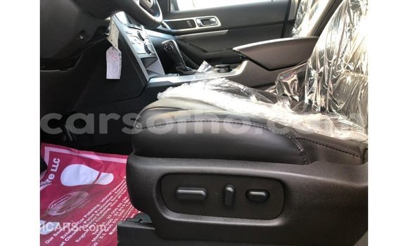 Sayi Imported Ford Explorer Blue Mota in Import - Dubai a Maseru Sayi Imported Ford Explorer Blue Mota in Import - Dubai a Maseru