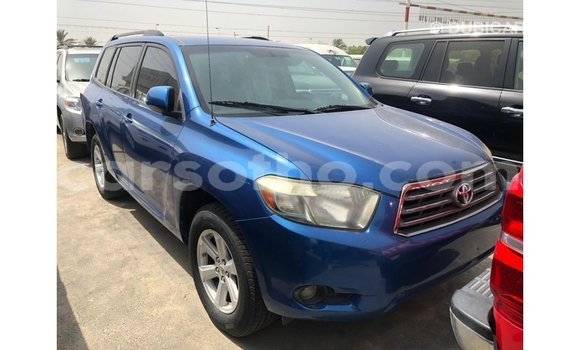 Acheter Import Voiture Toyota Highlander Bleu à Import - Dubai, Maseru Acheter Import Voiture Toyota Highlander Bleu à Import - Dubai, Maseru