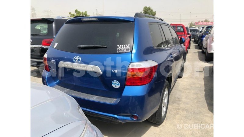 Big with watermark toyota highlander maseru import dubai 18957