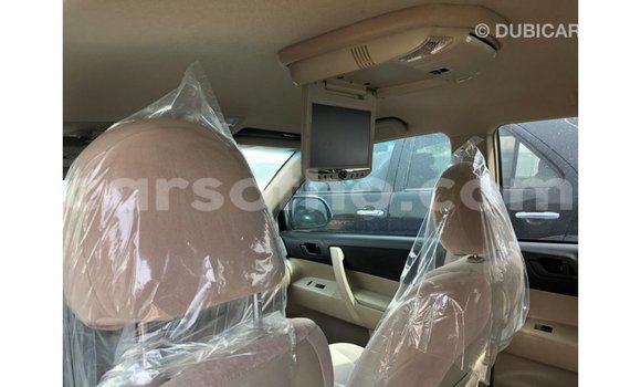 Acheter Import Voiture Toyota Highlander Bleu à Import - Dubai, Maseru Acheter Import Voiture Toyota Highlander Bleu à Import - Dubai, Maseru