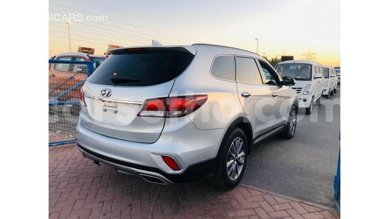 Big with watermark hyundai santa fe maseru import dubai 18958