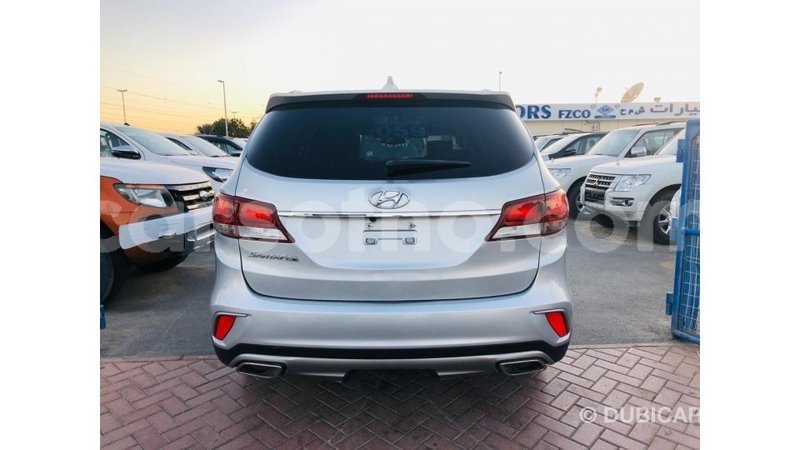 Big with watermark hyundai santa fe maseru import dubai 18958